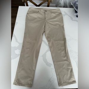 Lululemon ABC Slim-Fit Pant Warpstreme (Khaki / Trench, Size 34, Length 30)